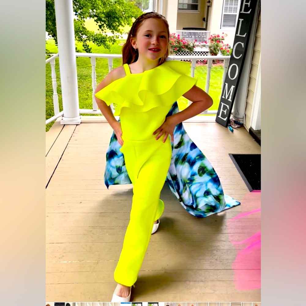 Stunning custom pageant, runway, fun fashion girls size 10 yellow